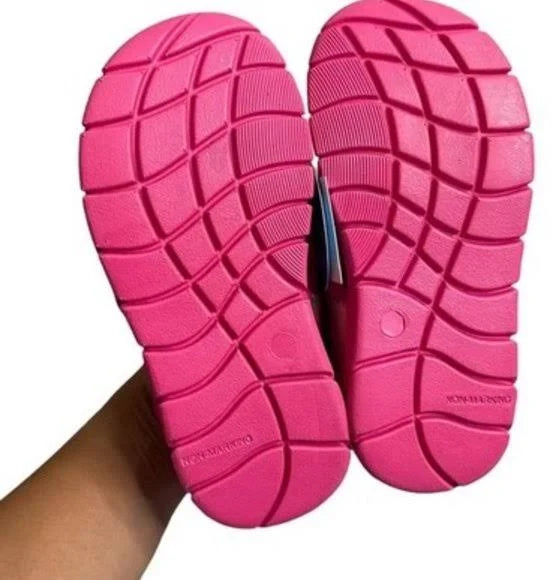 Nickelodeon Girls' Baby Shark Sandals